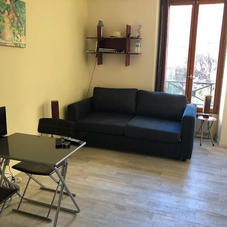 파리 23 Rue De La Chapelle 아파트 외부 사진